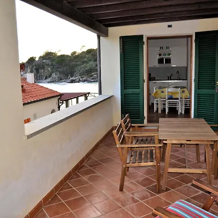Le Soleil Apartment *