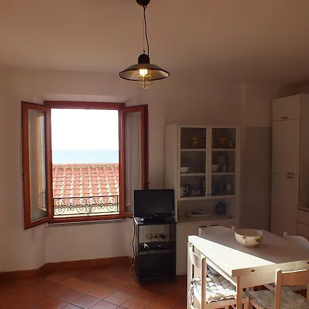 Le Soleil Apartment *